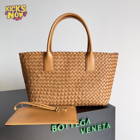 Bottega Veneta Medium Cabat