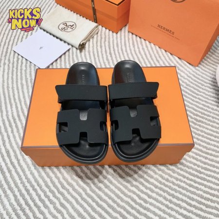 Women Hermes Authenticated Chypre Sandal Suede