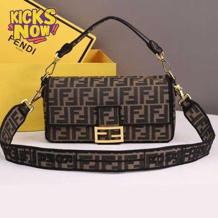 Fendi Baguette 8890