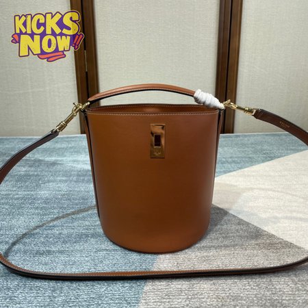 Celine Bucket 16 197573