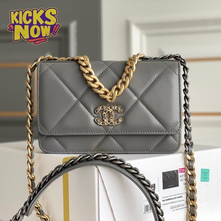 Chanel 19 Bag woc 0957